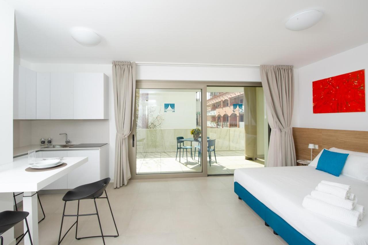 Ariston Teatro Luxury Aparthotel Градо Экстерьер фото
